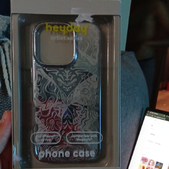 Silver IPhone Case - Picture 2 of 3